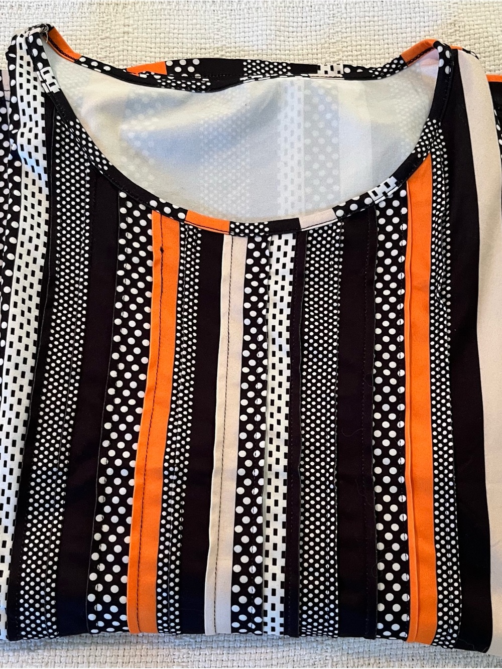 Boutique Style Tunic Top XXL Black White Orange Mixed Print Stretch Blouse